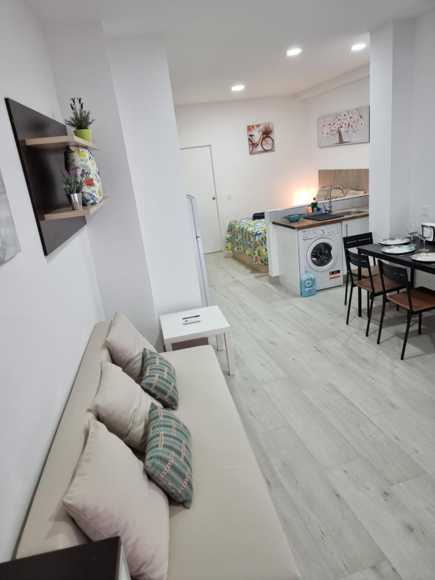 Apartamentos Zanca City Center Free Luggage Storage Malaga Exterior photo